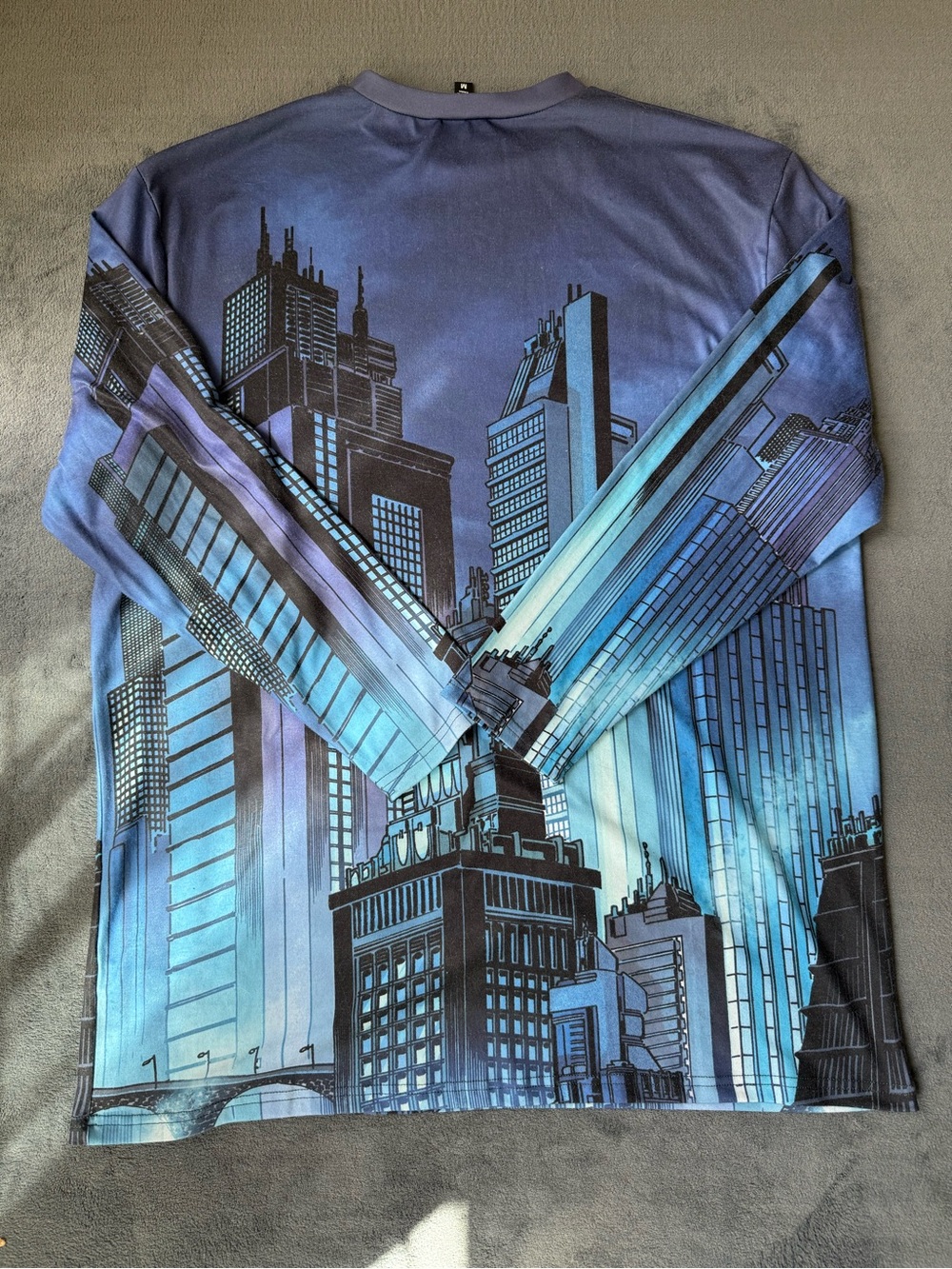 DC Comics Batman Gotham City Oversized Long Sleeve Tee - Picture 14 of 15
